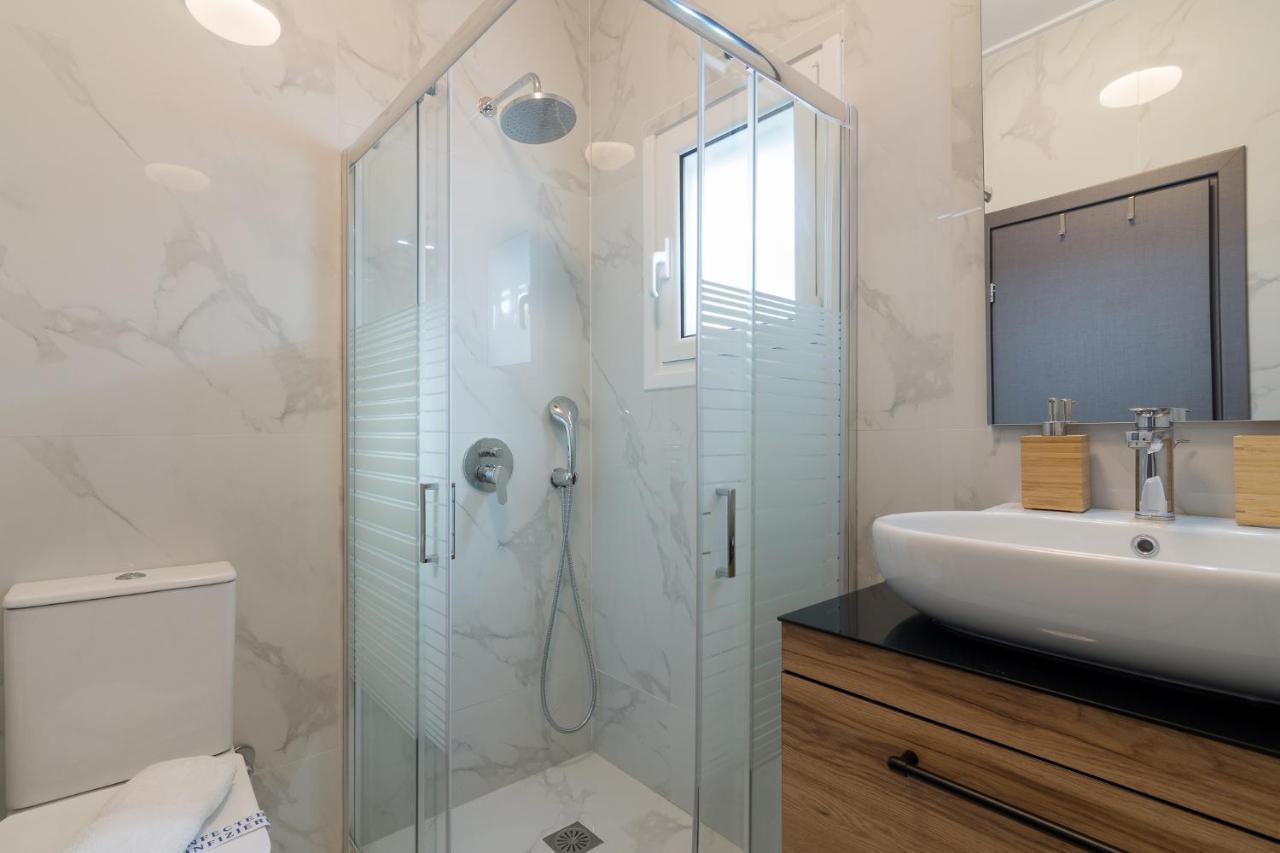 Acropolis View Apartment For 4 Ppl Atene Esterno foto