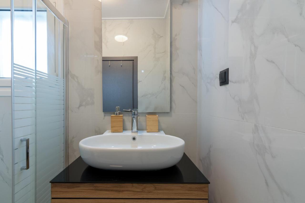 Acropolis View Apartment For 4 Ppl Atene Esterno foto